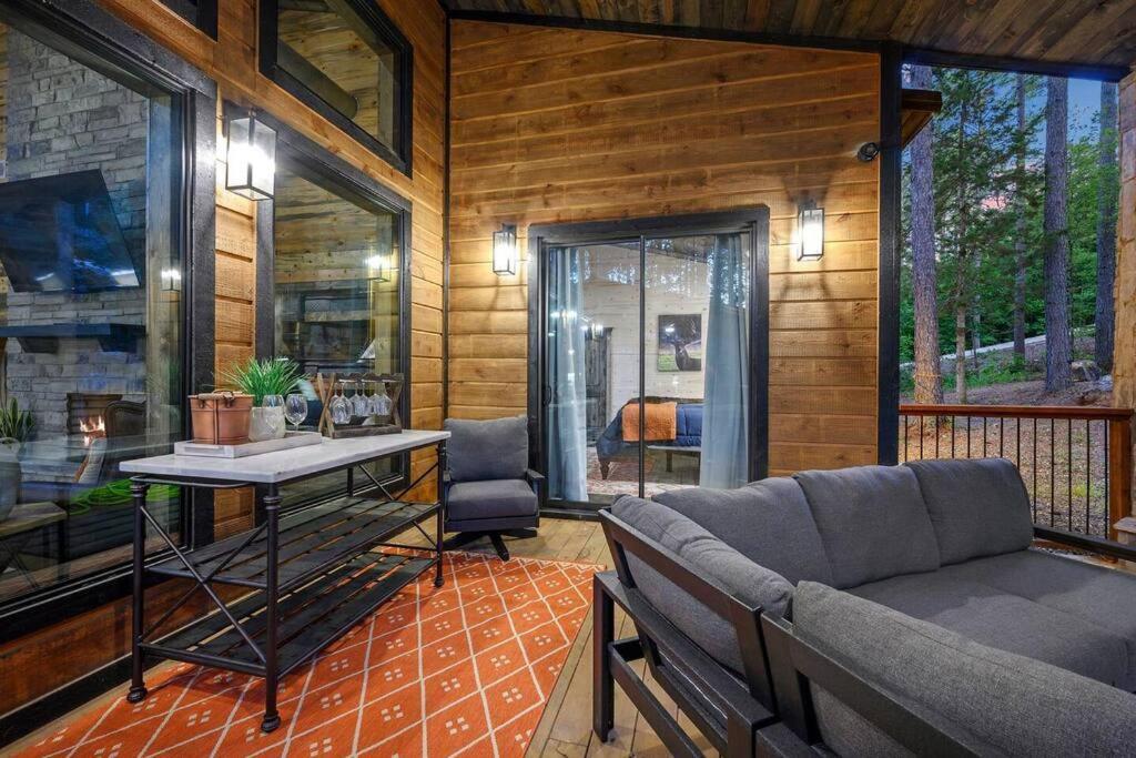 Ember Skye Cabin - 2 Bdr & Bunk Nook/2.5 Bath Брокен-Боу Экстерьер фото