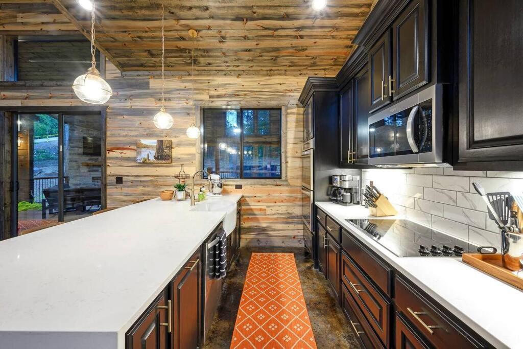 Ember Skye Cabin - 2 Bdr & Bunk Nook/2.5 Bath Брокен-Боу Экстерьер фото