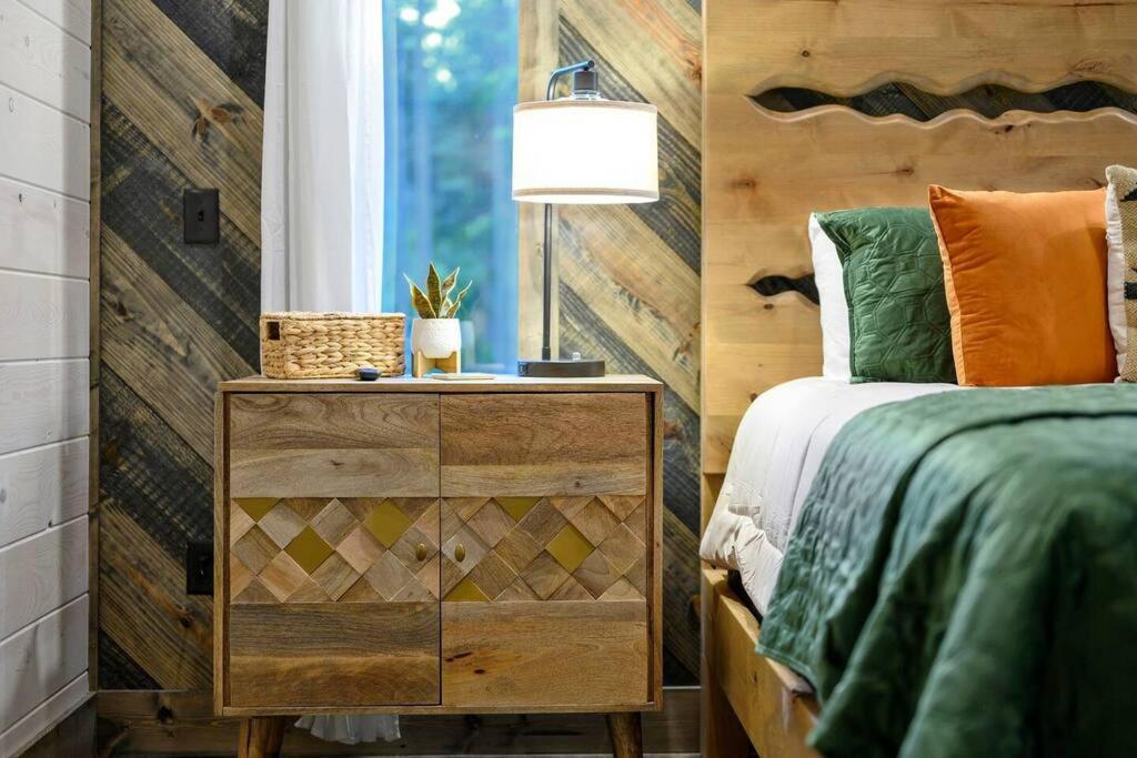 Ember Skye Cabin - 2 Bdr & Bunk Nook/2.5 Bath Брокен-Боу Экстерьер фото