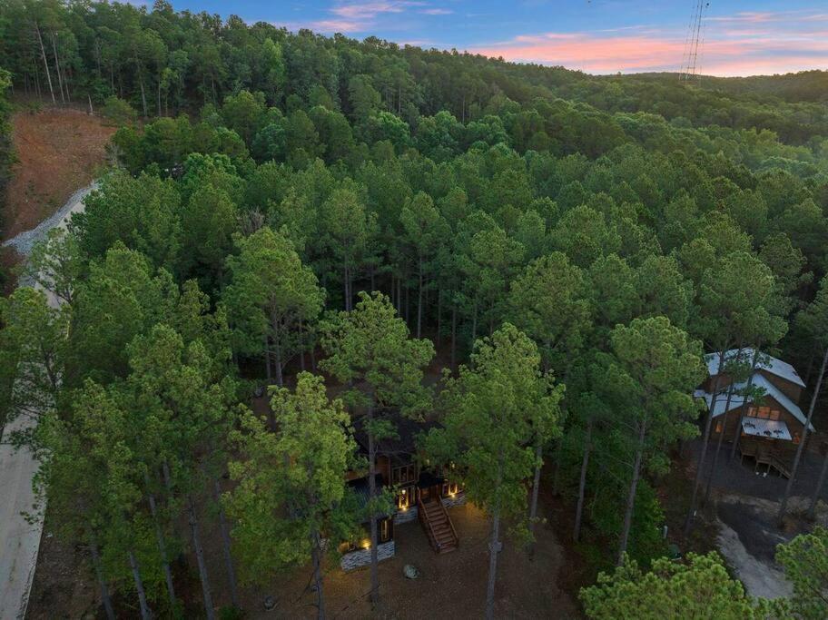 Ember Skye Cabin - 2 Bdr & Bunk Nook/2.5 Bath Брокен-Боу Экстерьер фото
